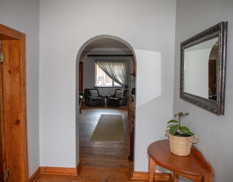 18 Bedroom Property for Sale in Heilbron Free State